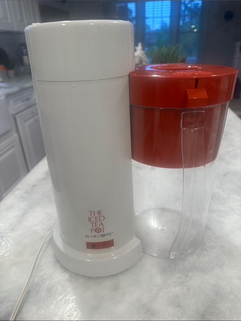 Mr. Coffee White & Red Iced Tea Maker